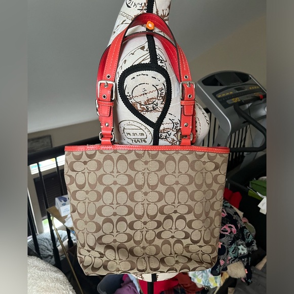 Coach Purse - Picture 4 of 5